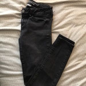 AEO Faded black jeggings SHORT